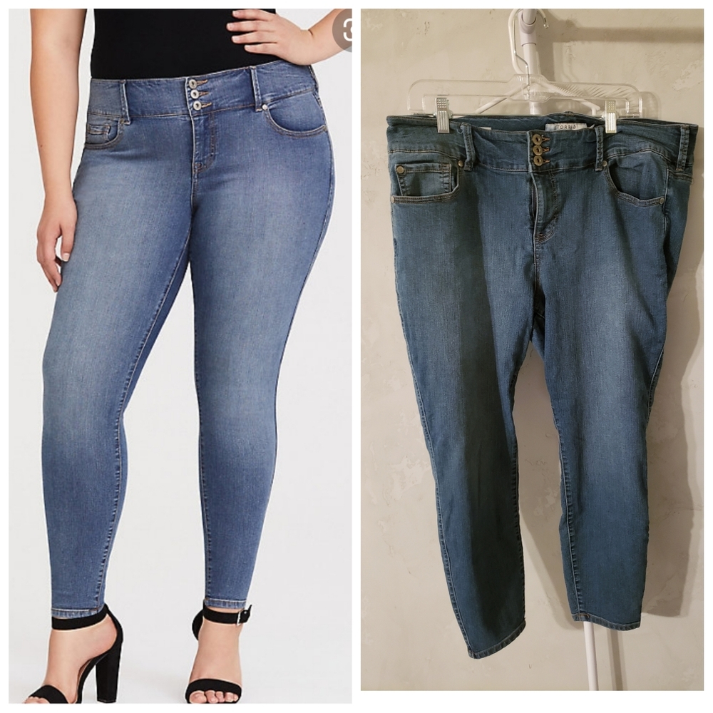 Torrid medium wash skinny jeggings
